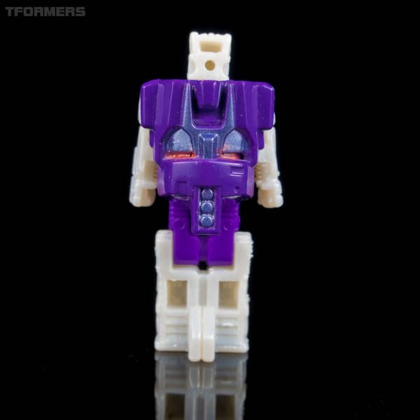 TFormers Gallery   Siege On Cybertron Tidal Wave 038 (38 of 124)